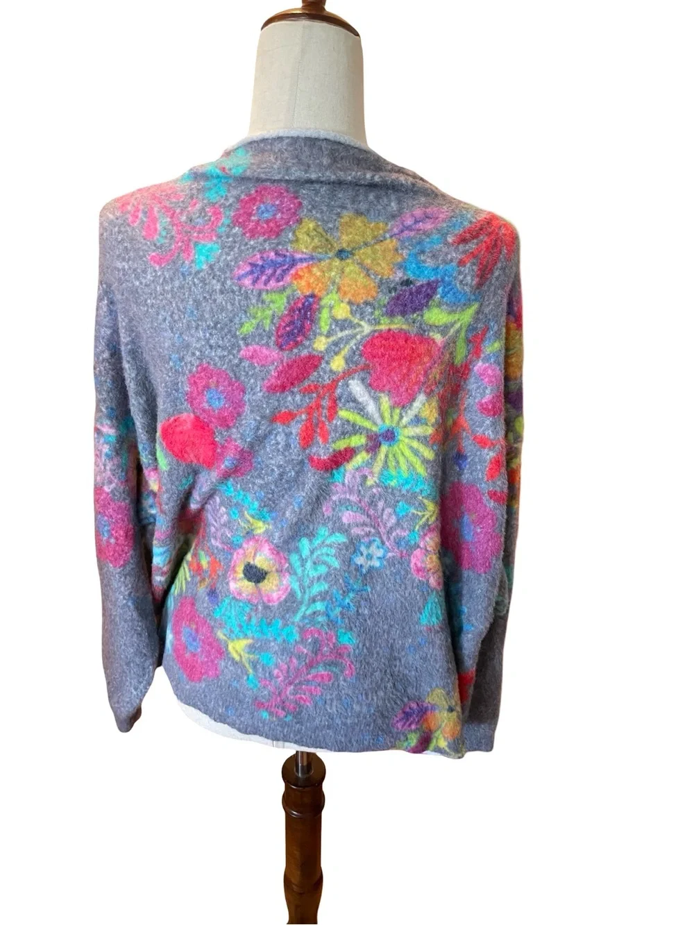 NATURAL LIFE FUZZY FLORAL MOCK NECK SWEATER L/XL - Picture 7 of 13